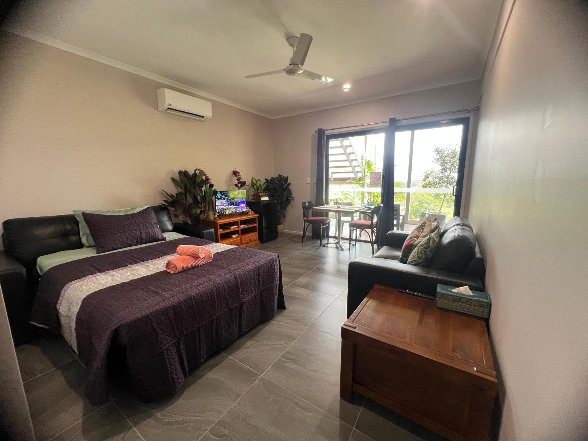 The Orchid Suite - Apartment In Куктаун Экстерьер фото